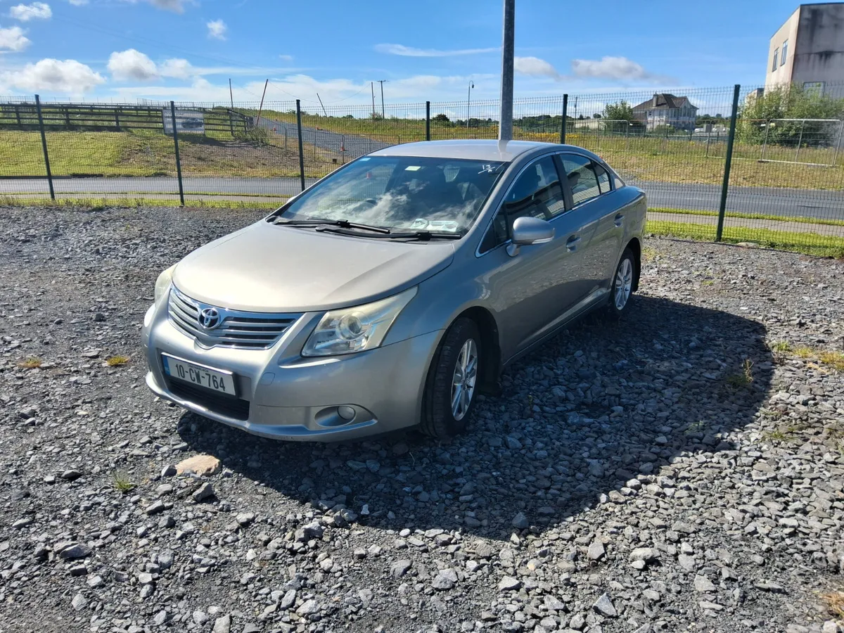 Maindealer Auction Unreserved Toyota Avensis 2010 - Image 4