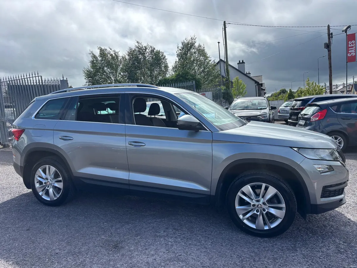 Skoda Kodiaq 2019  PETROL 7 SEATER  AUTOMATIC - Image 3