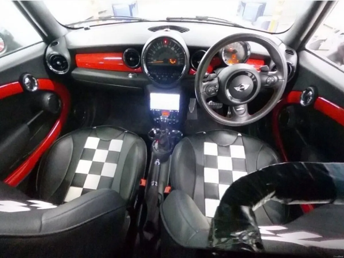 Mini Cooper JOHN COOPER WORKS - 1.6 AUTOMATIC - UP - Image 3