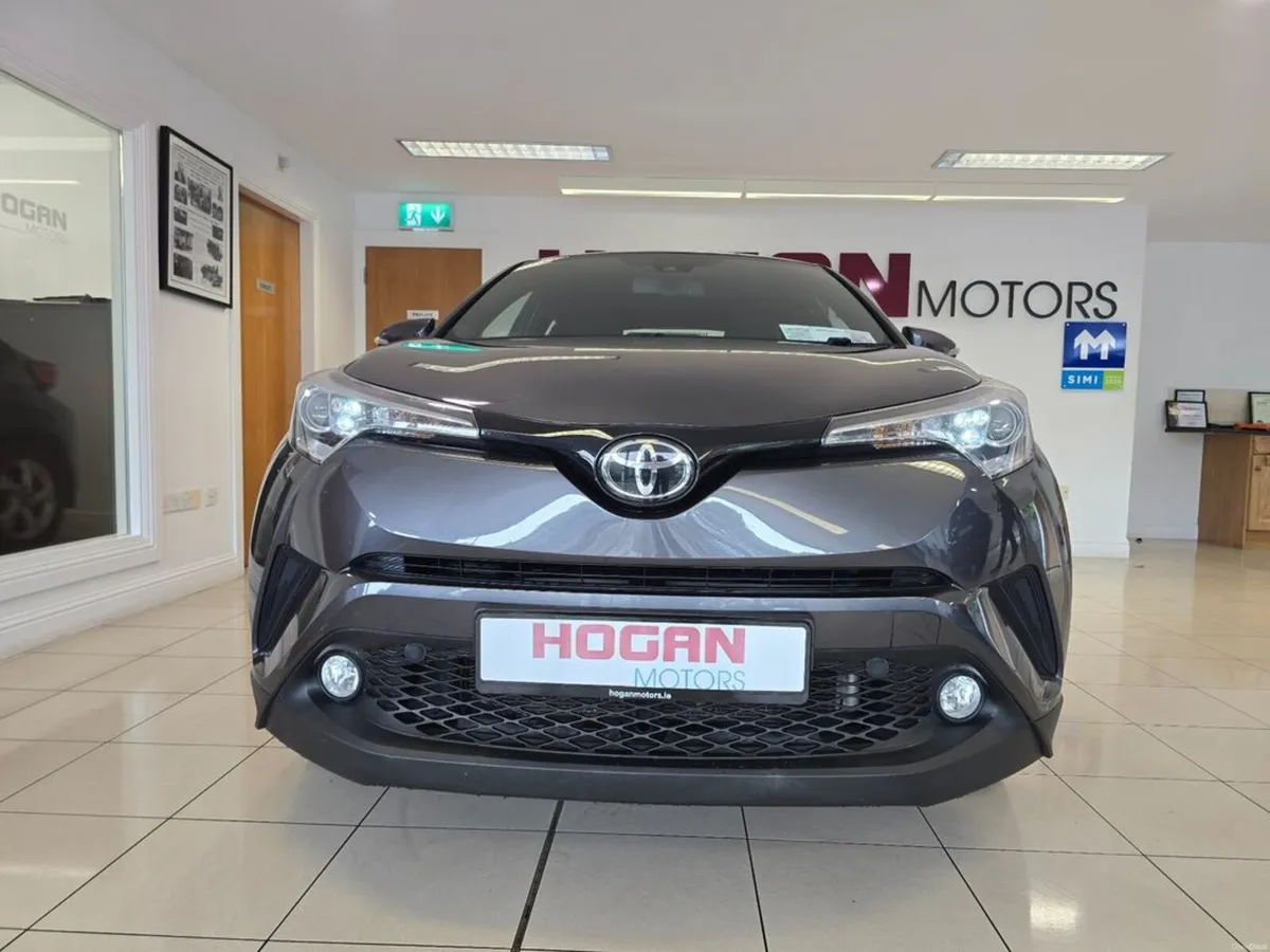 Toyota C-HR 1.2T Luna 4DR - Image 2