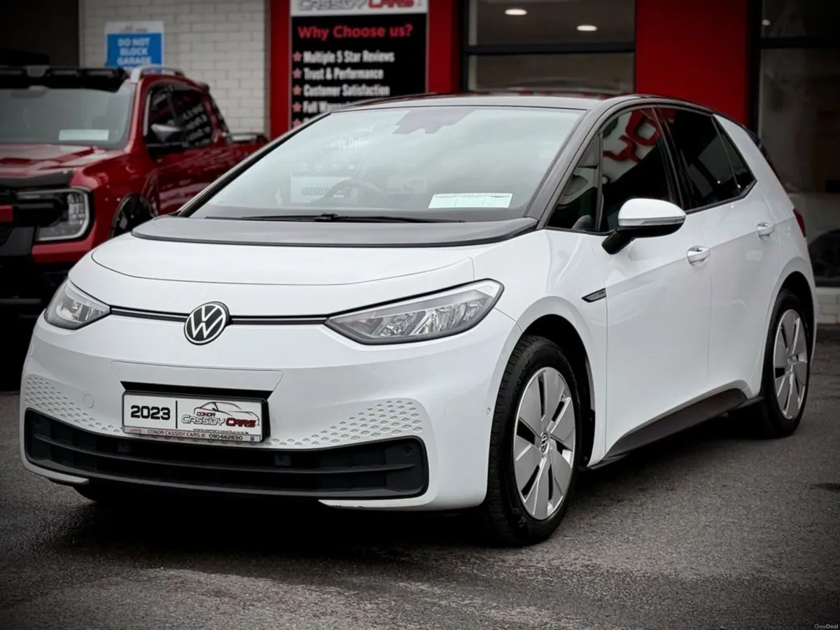 Volkswagen ID.3 LIFE // SAME DAY FINANCE // FULLY - Image 4