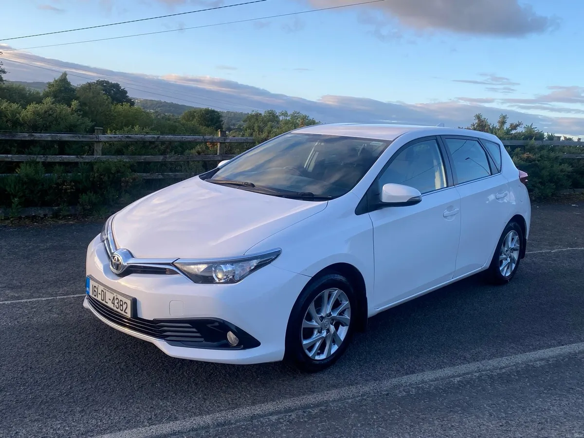 Toyota auris - Image 4