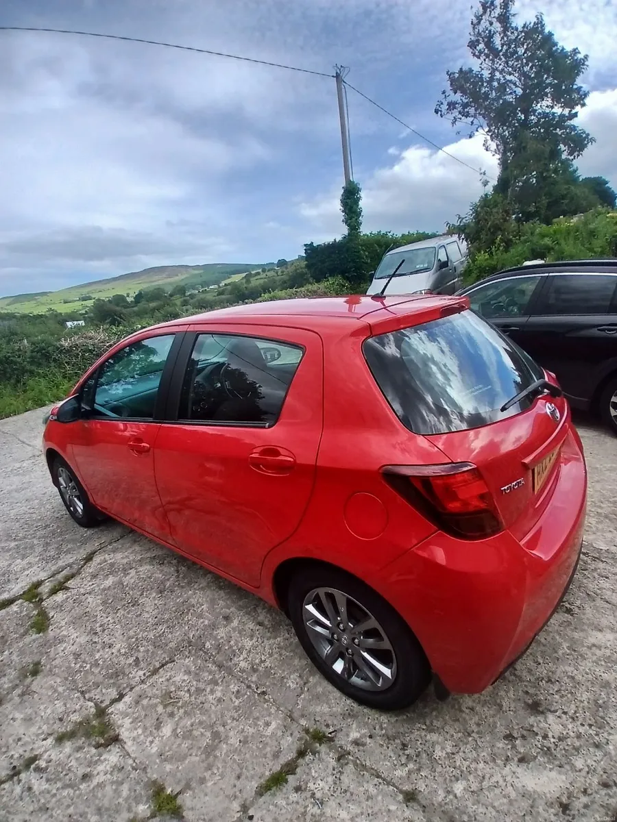 Toyota Yaris 2015 - Image 6