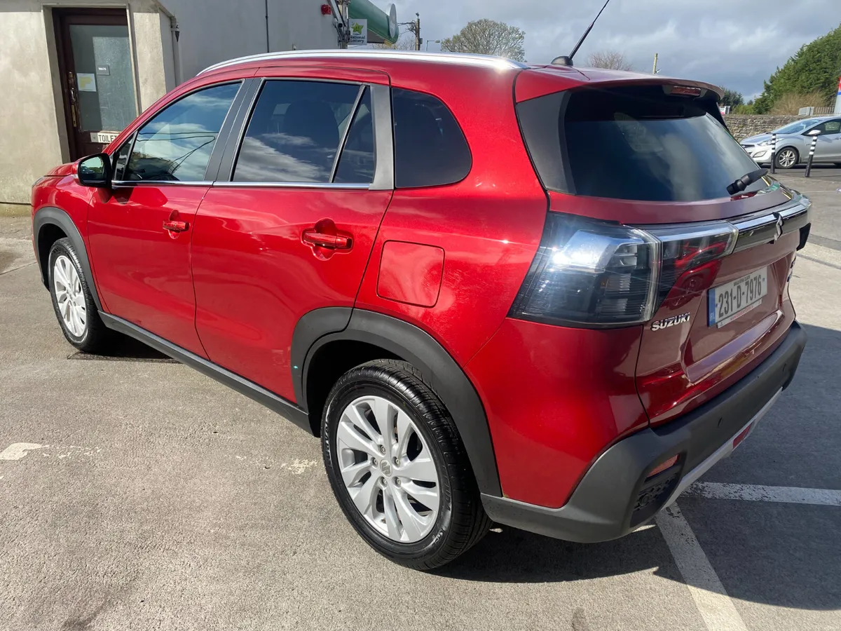 Suzuki S-Cross 1.5 Full Hybrid Motion AGS - Image 6
