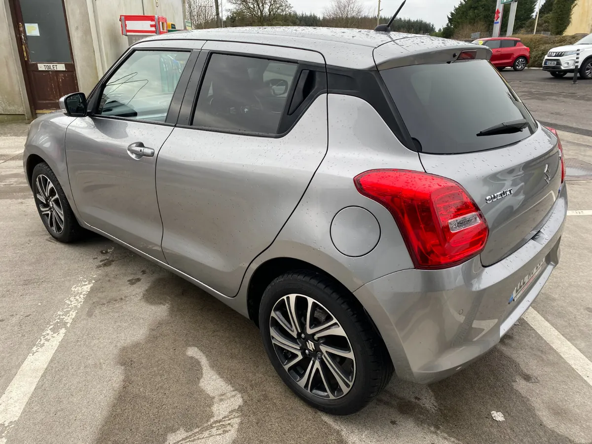 Suzuki Swift 1.2 Hybrid SZ5 MT - Image 6