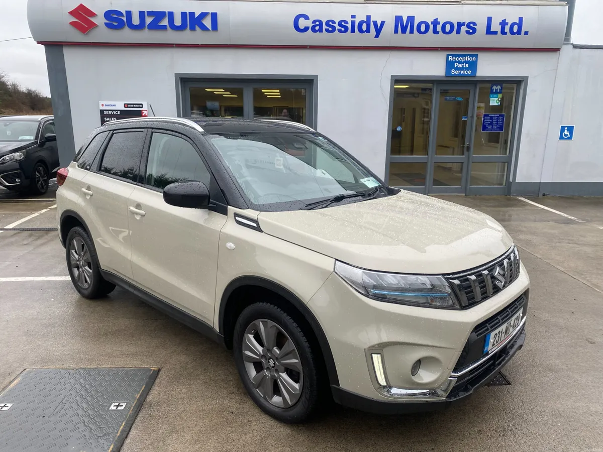 Suzuki Vitara SZT Hybrid - Image 2