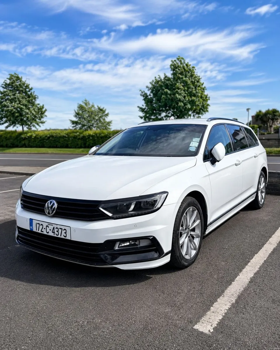 Volkswagen Passat 2017 - Image 1