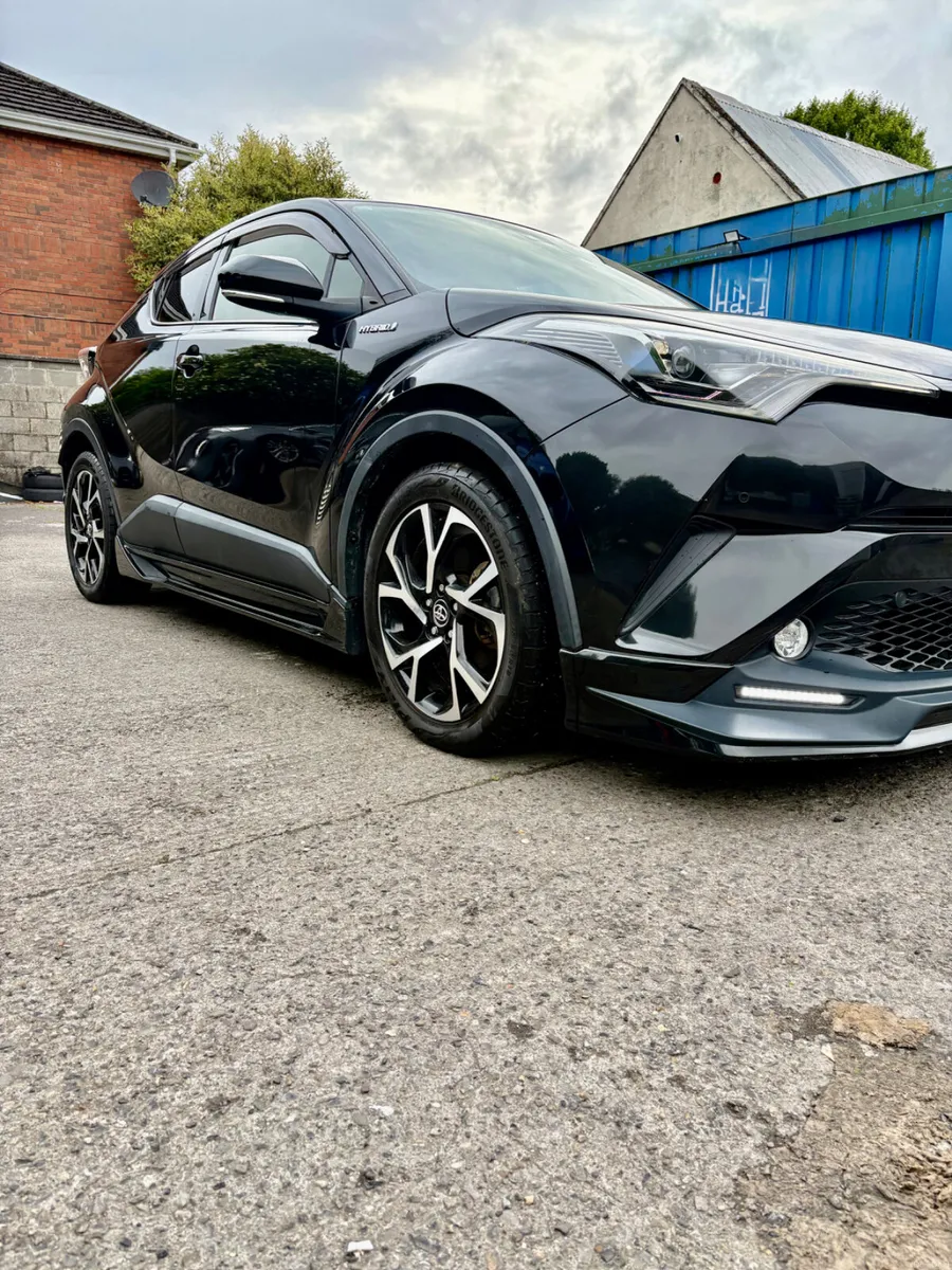 Toyota C-HR 1.8L hybrid 2017- TRD Kit - Image 1