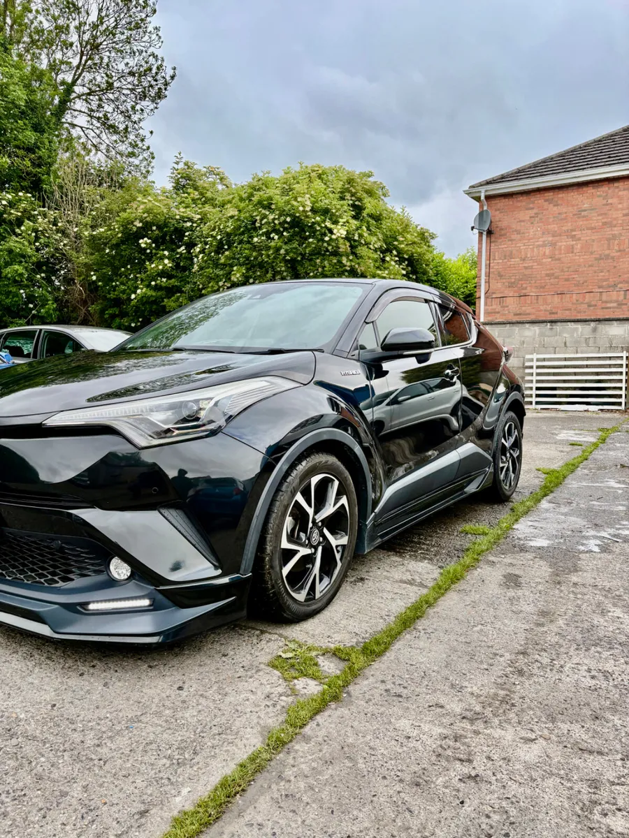 Toyota C-HR 1.8L hybrid 2017- TRD Kit - Image 3