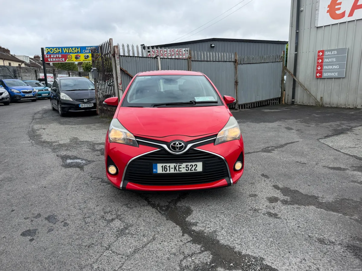 Toyota Yaris 2016 new nct low miles €8950 - Image 3
