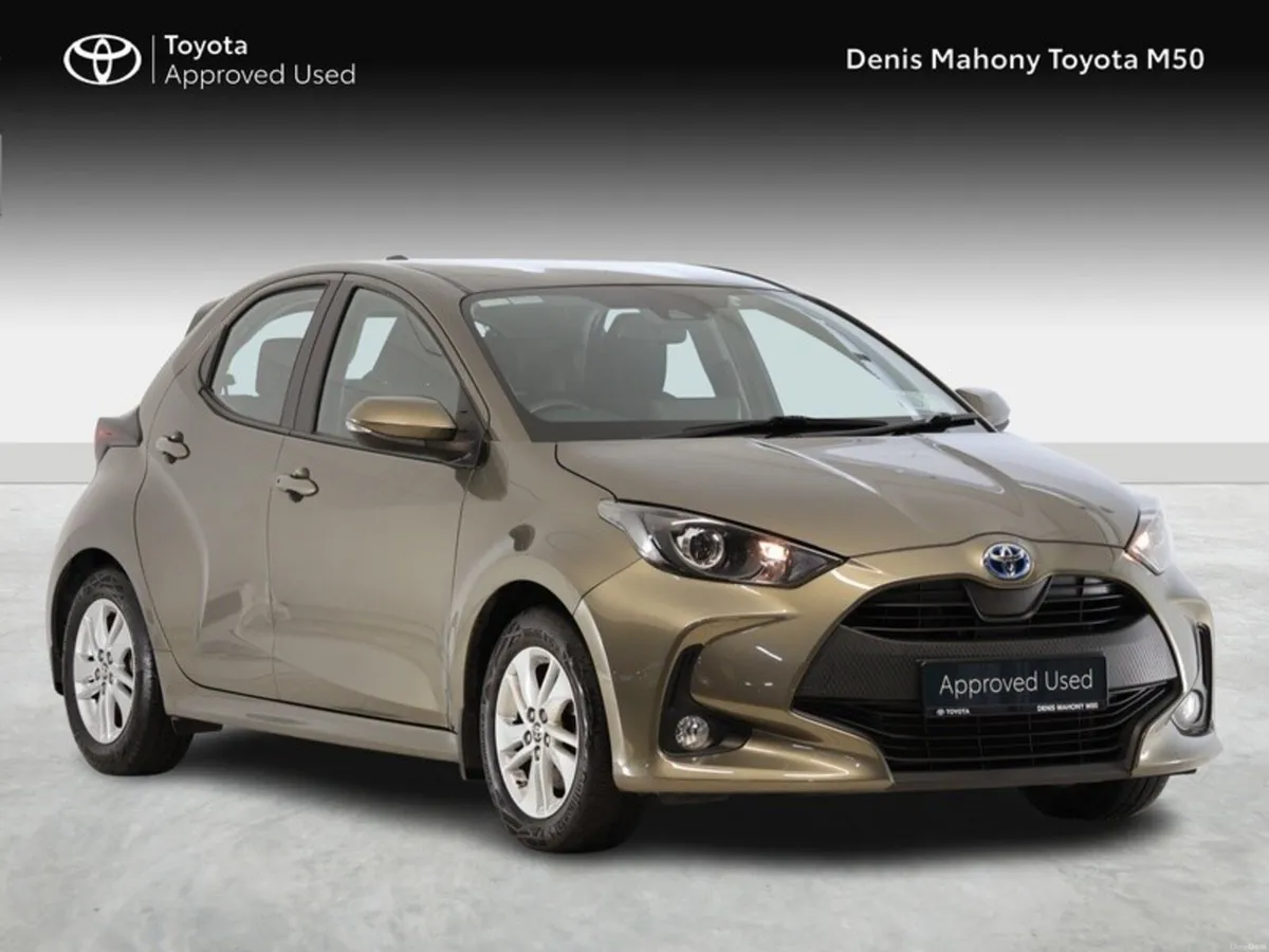 Toyota Yaris Luna Hybrid - Image 1