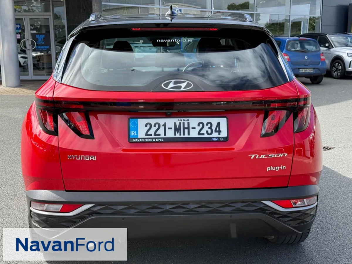 Hyundai Tucson PHEV EXECUTIVE 2 TONE - Image 5