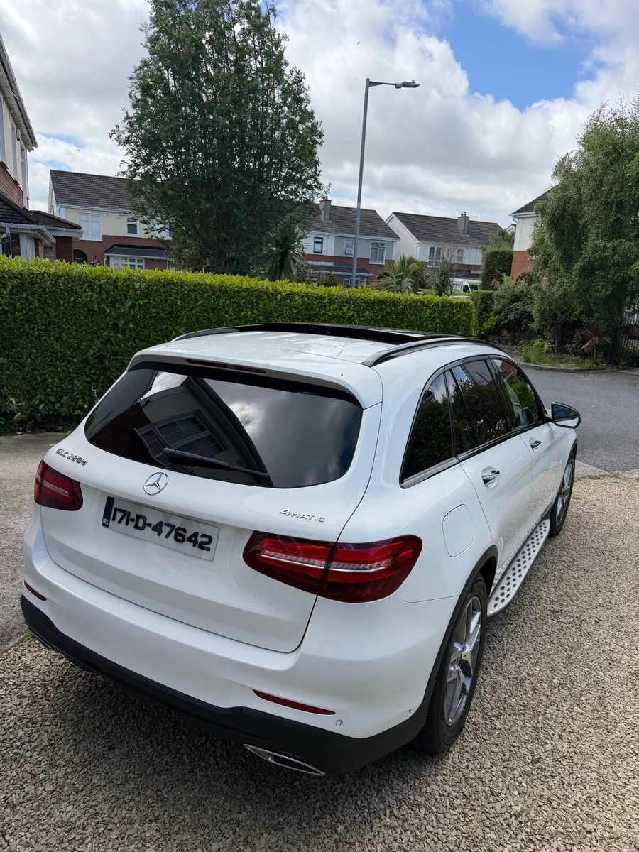 Mercedes Benz GLC 220d AMG Premium Plus 4matic - Image 2