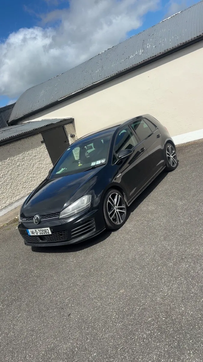 Volkswagen golf gtd - Image 1