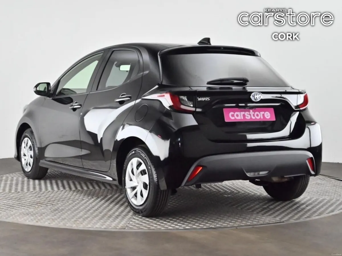 Toyota Yaris 1.5 5Dr Auto - Image 3
