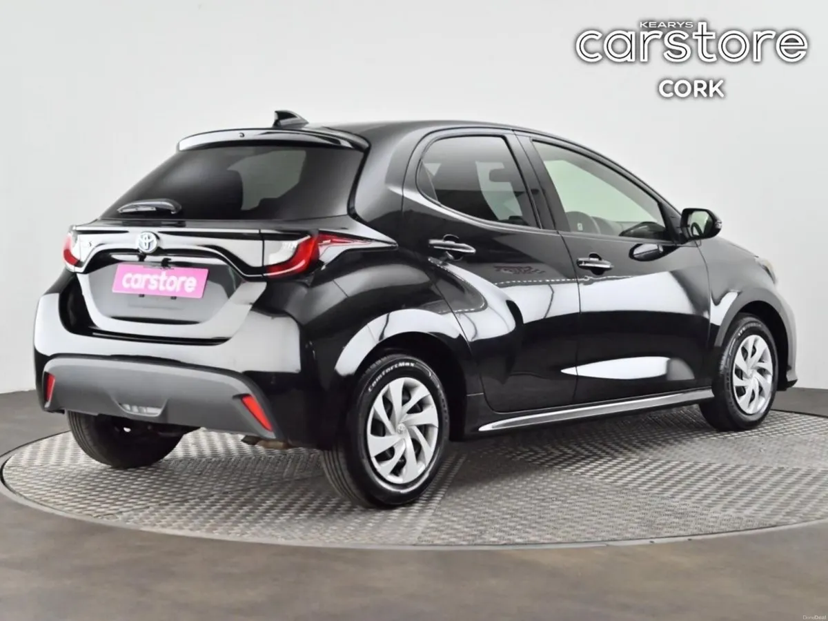 Toyota Yaris 1.5 5Dr Auto - Image 5