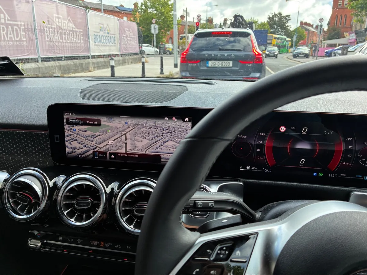 Mercedes-Benz GLA 2021 - Image 3
