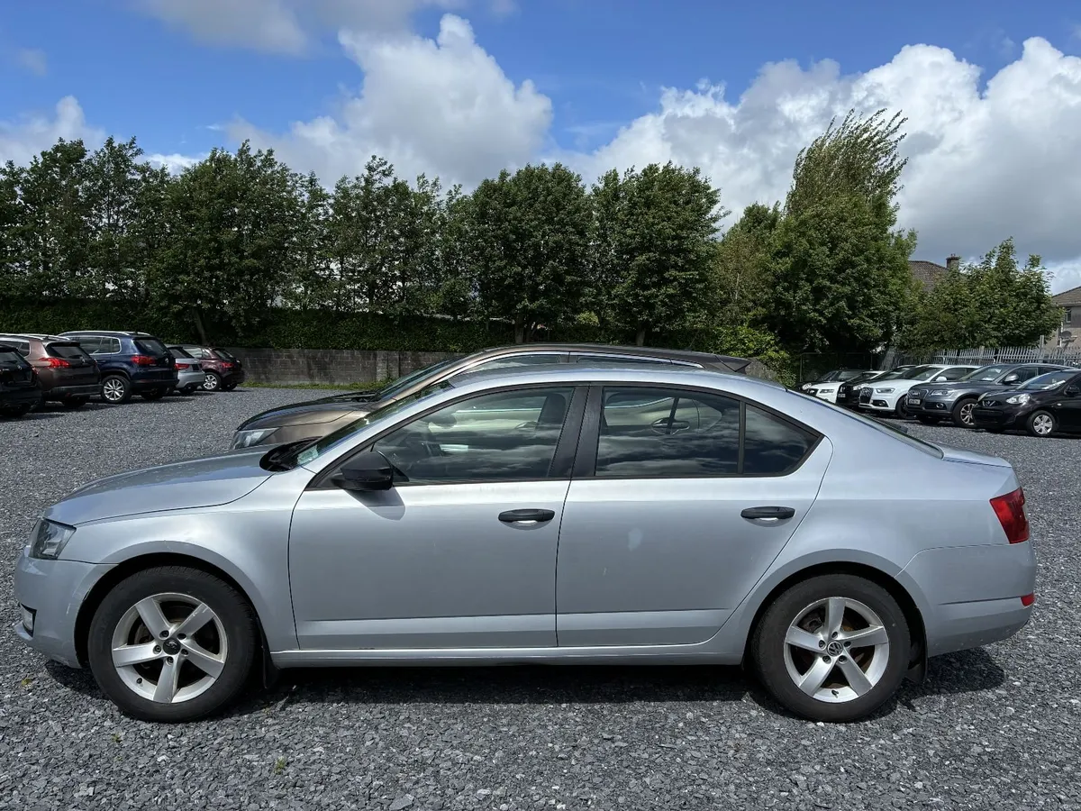 2014 Skoda Octavia 1.2 Petrol Manual – Silver - Image 3