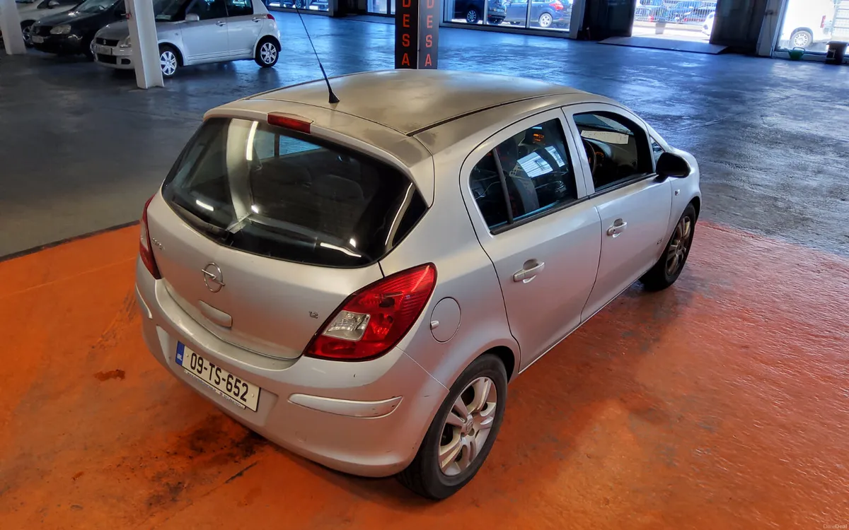 Opel Corsa 2009 - Image 3