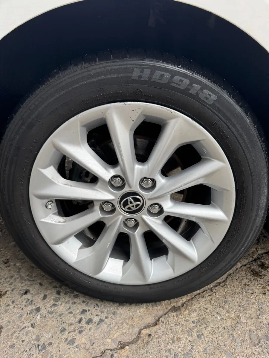 Toyota Corolla HYBRID  2019 - Image 5