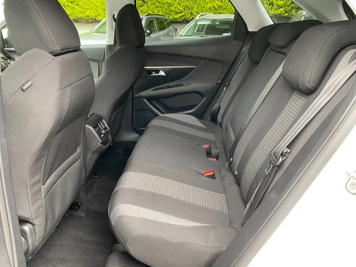 Peugeot 3008 1.5 BlueHDi 130bhp Active - Image 6
