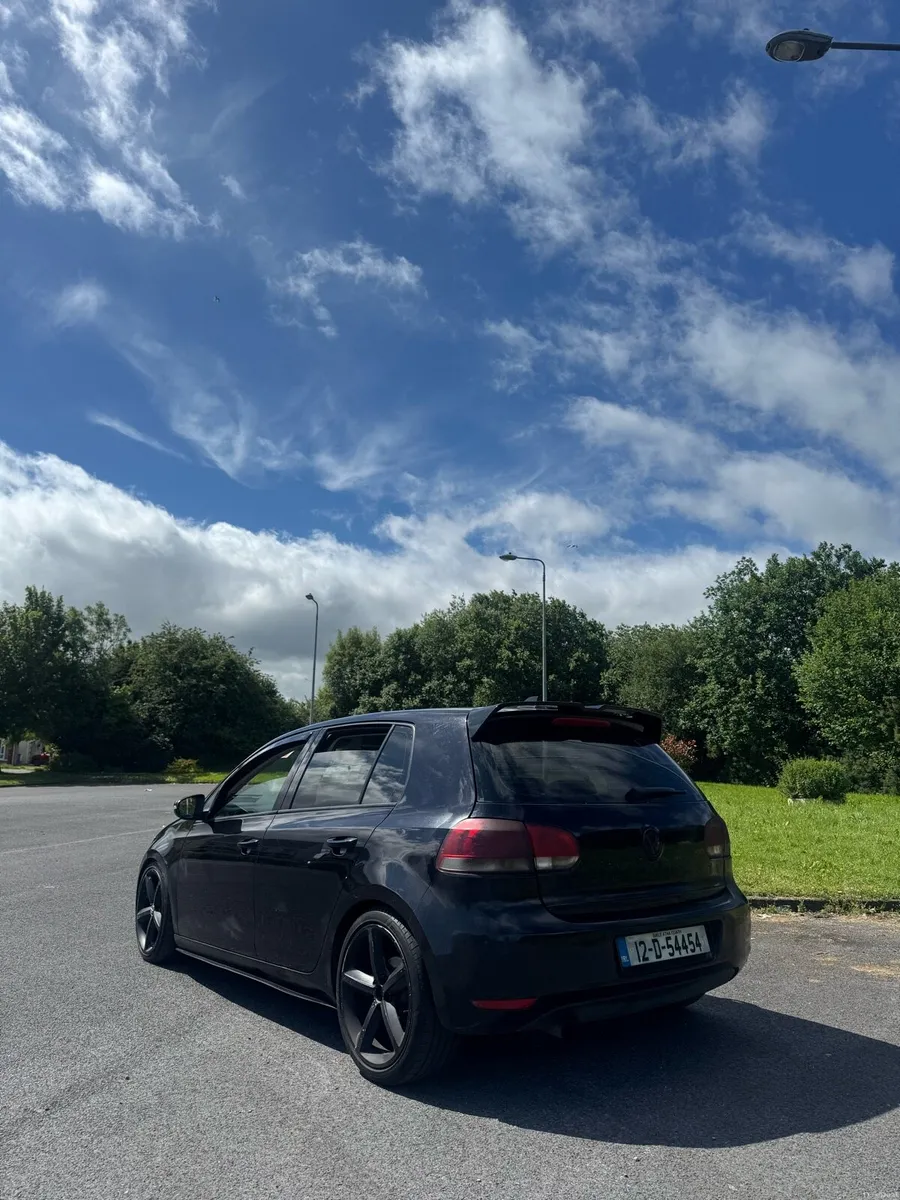 VW Golf *Auto* - Image 4