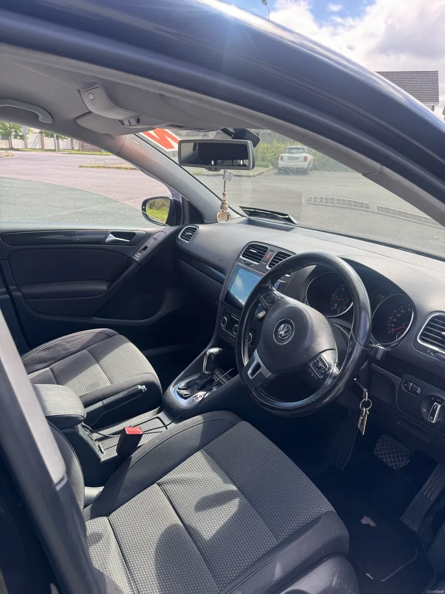 VW Golf *Auto* - Image 6