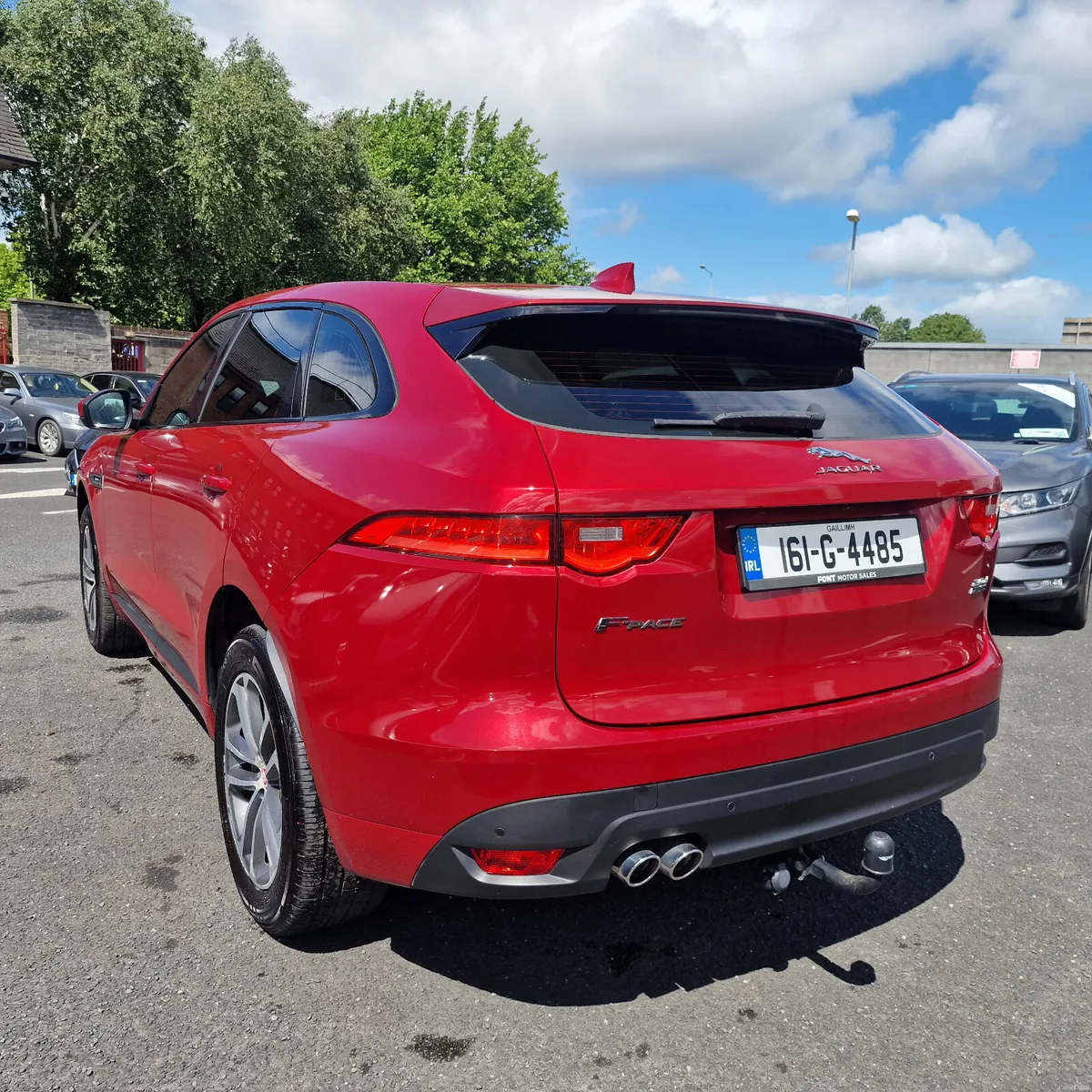 Jaguar F-Pace  180PS R-Sport Auto 4WD - Image 2