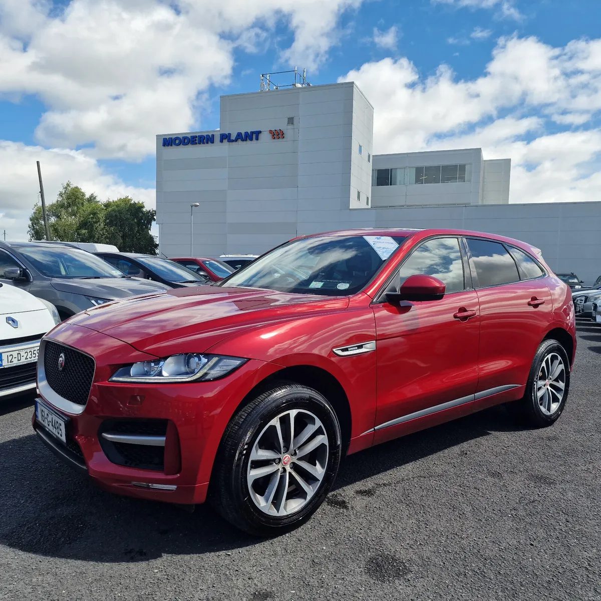 Jaguar F-Pace  180PS R-Sport Auto 4WD - Image 1