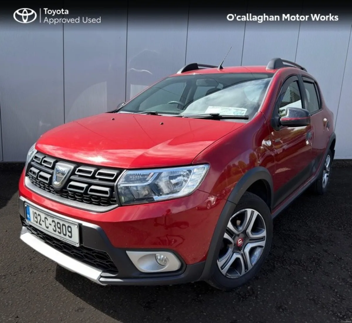 Dacia Sandero TECHROAD TCE 90 MY18 4 4DR - Image 2