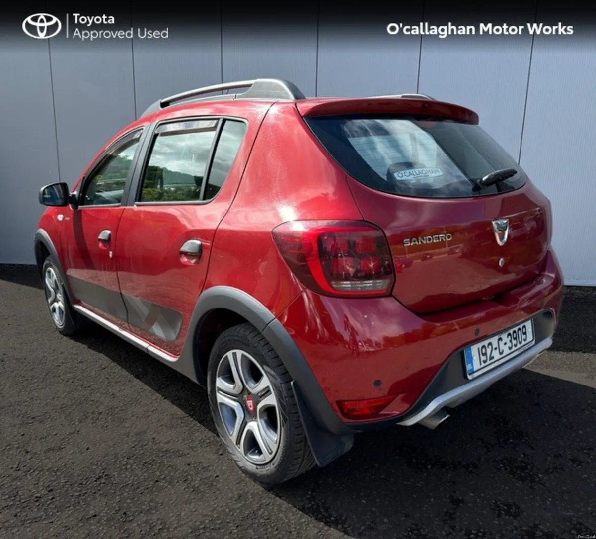 Dacia Sandero TECHROAD TCE 90 MY18 4 4DR - Image 3