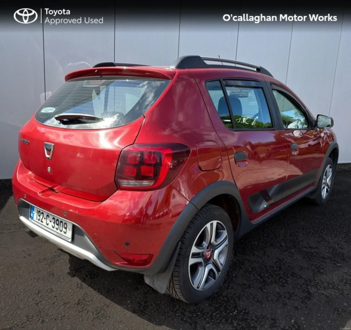 Dacia Sandero TECHROAD TCE 90 MY18 4 4DR - Image 4