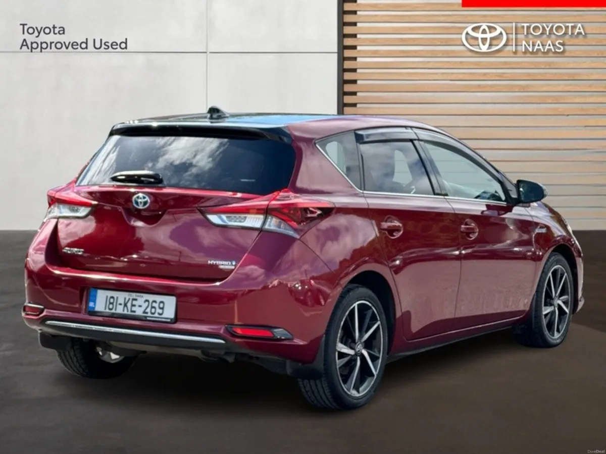 Toyota Auris AURIS HYBRID LUNA SPORT - Image 2