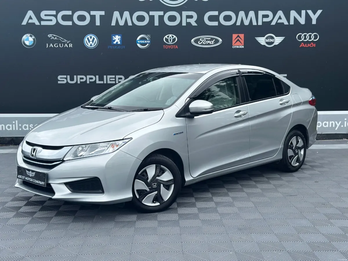 Honda Grace 1.5 Petrol Hybrid, Auto - Image 3