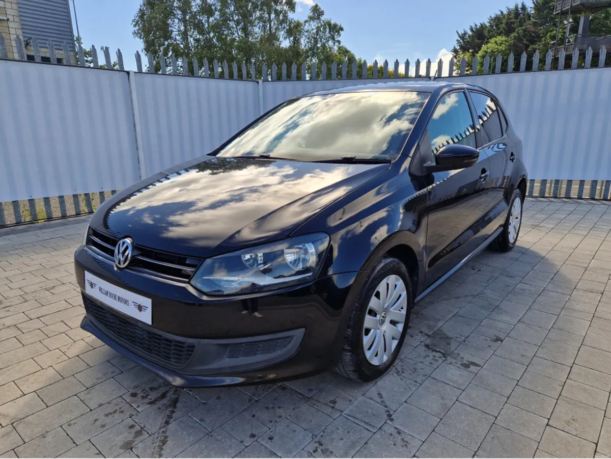 Volkswagen Polo 1.2 PETROL AUTO - Image 4