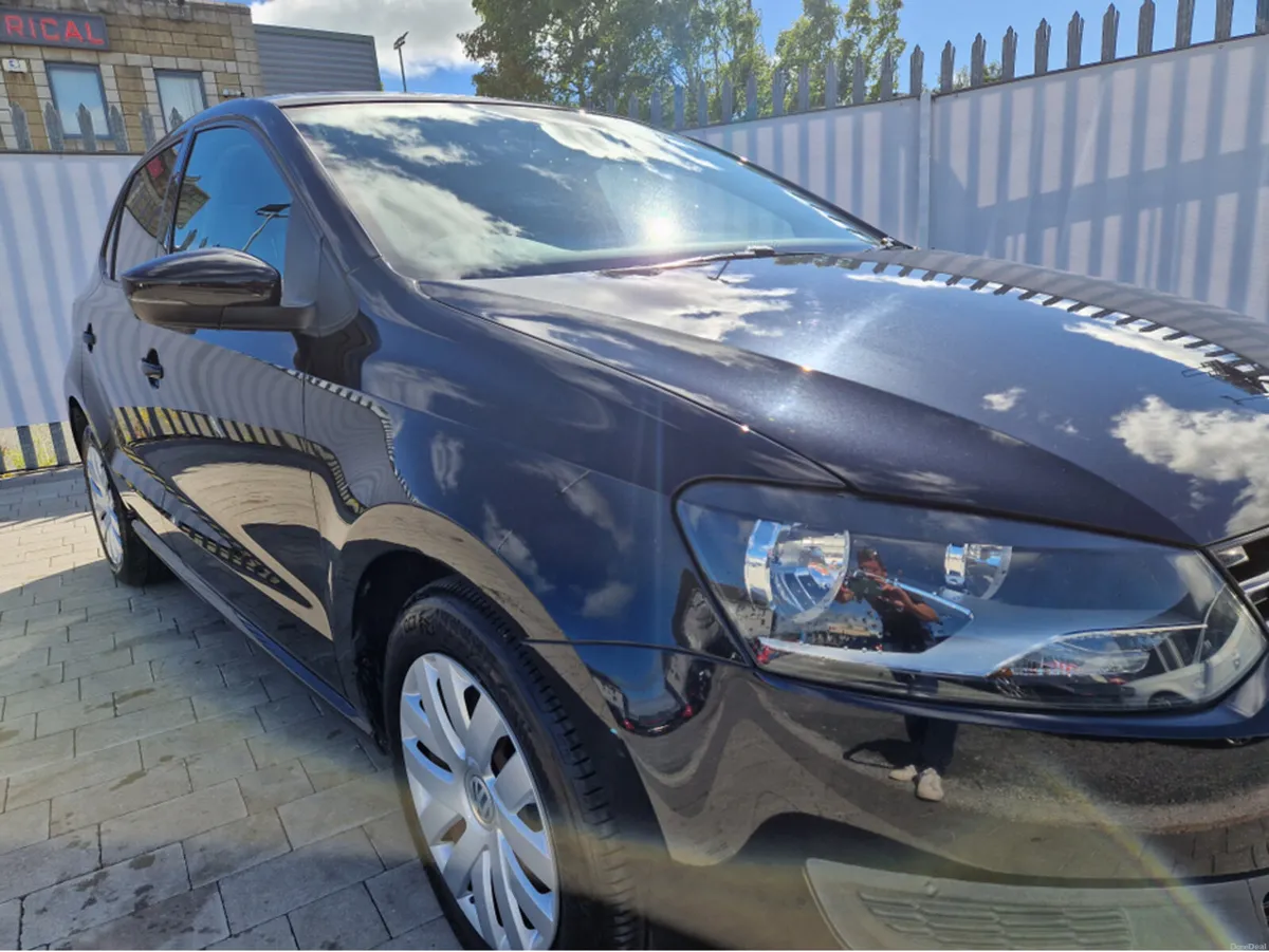 Volkswagen Polo 1.2 PETROL AUTO - Image 2