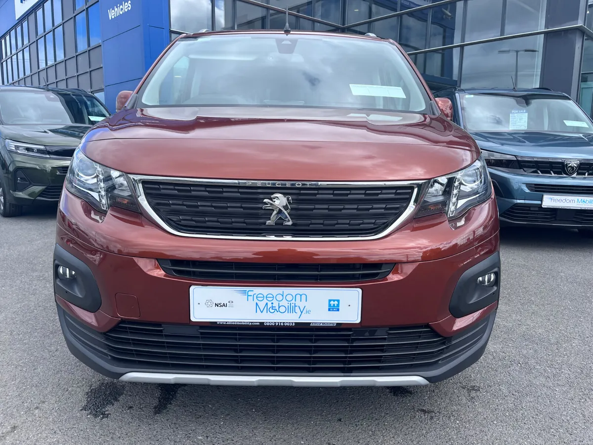 Peugeot Rifter 2021 Wheelchair Access - Image 2
