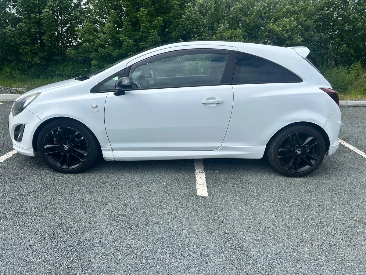 Vauxhall corsa 1.2 limited edition - Image 4