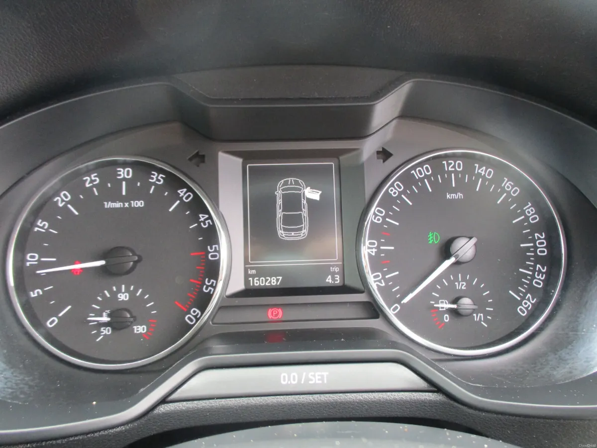 Skoda Octavia 2017 1.6 TDI AMBITION - Image 2
