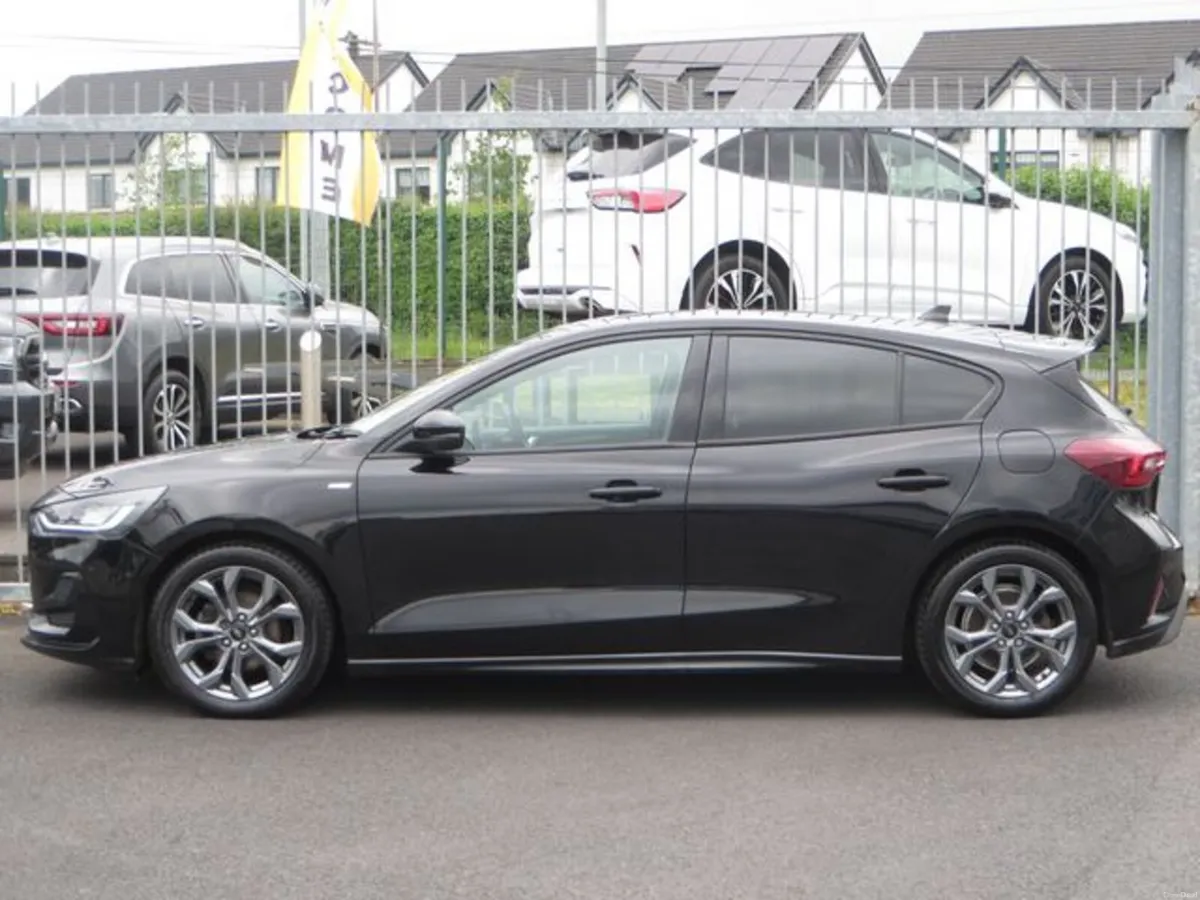 Ford Focus ST-LINE - Image 4