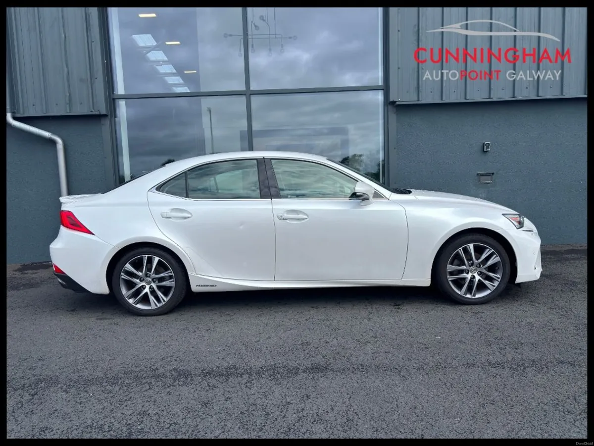 Lexus IS 2.5 Executive e-cvt - Image 3