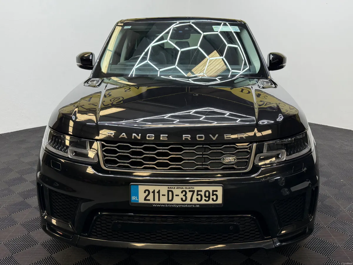 211 Land Rover Range Rover 2.0 PHEV AUTOBIOGRAPHY - Image 3