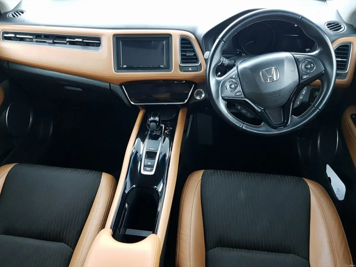 Honda Vezel HYBRID Z HONDA SENSING - Image 4