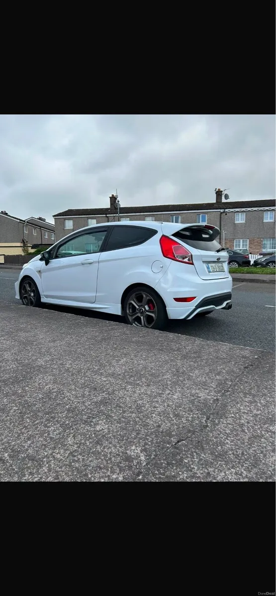 Ford Fiesta ST182 - Image 2
