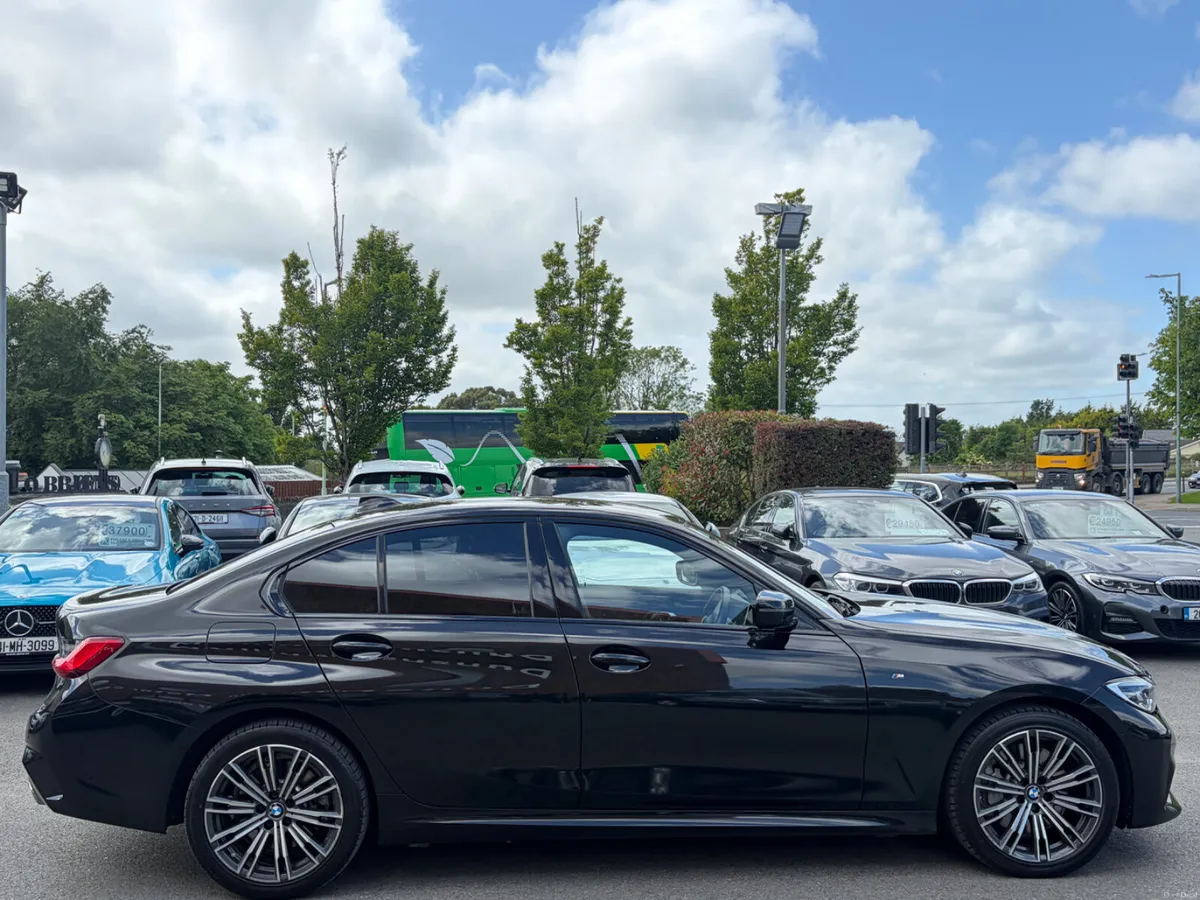 211 BMW 330E M-Sport *Low Kils* - Image 4