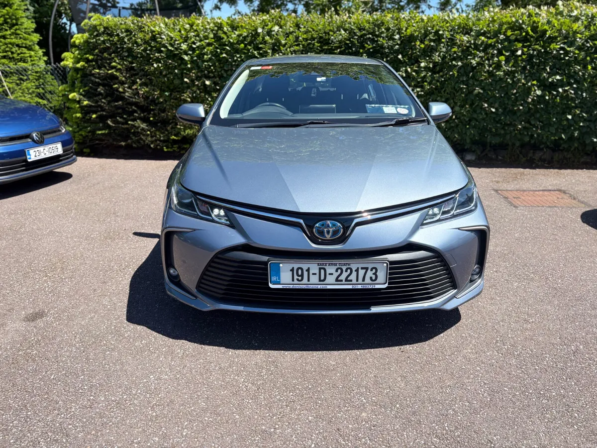 COROLLA LUNA | 12 MONTH TOYOTA WARRANTY - Image 5