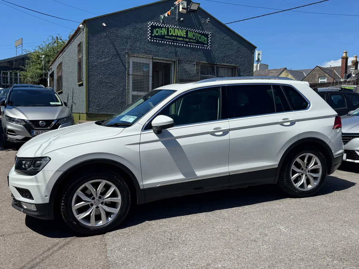 Volkswagen Tiguan Highline pan roof - Image 3
