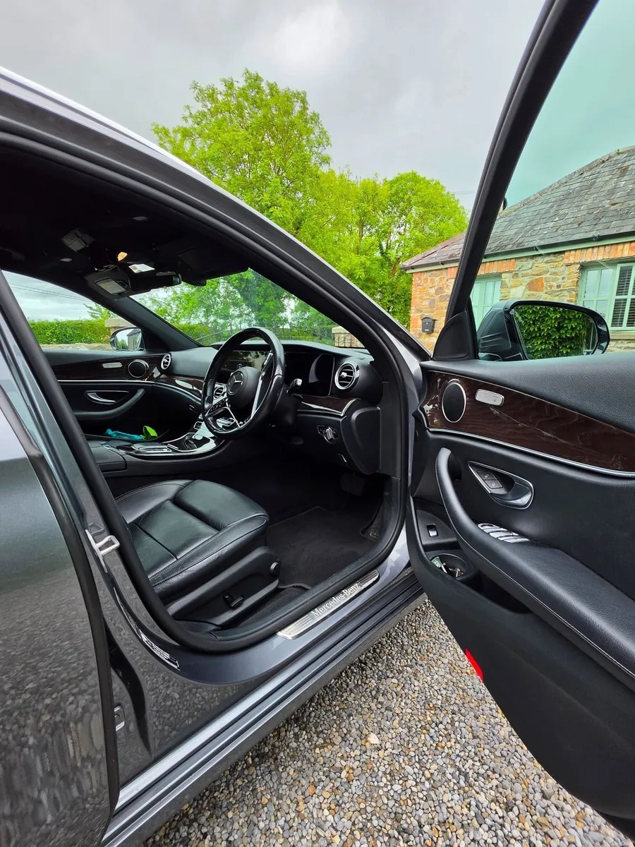 Mercedes-Benz E-Class Estate IMMACULATE CONDITION - Image 6