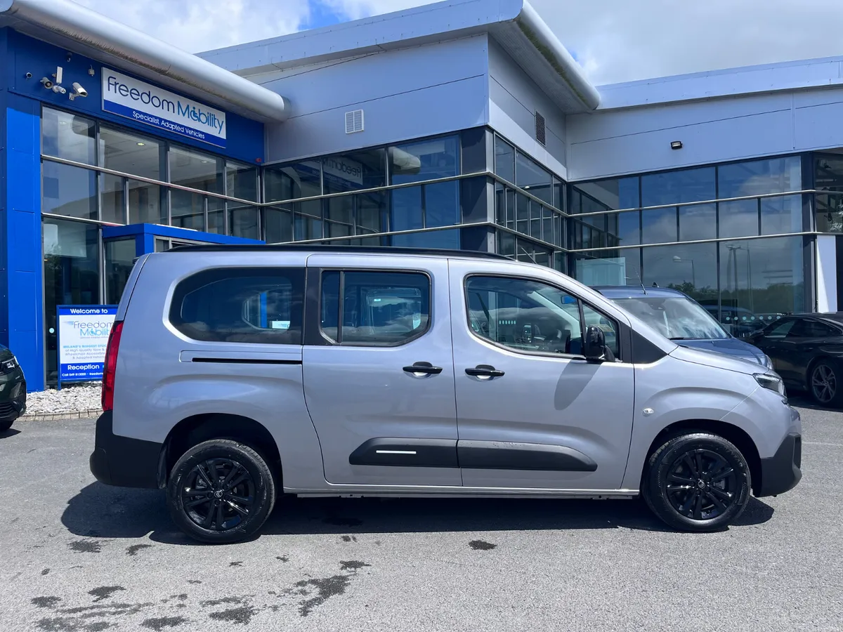 Citroen Berlingo Auto WAV Taxi Spec - Image 4