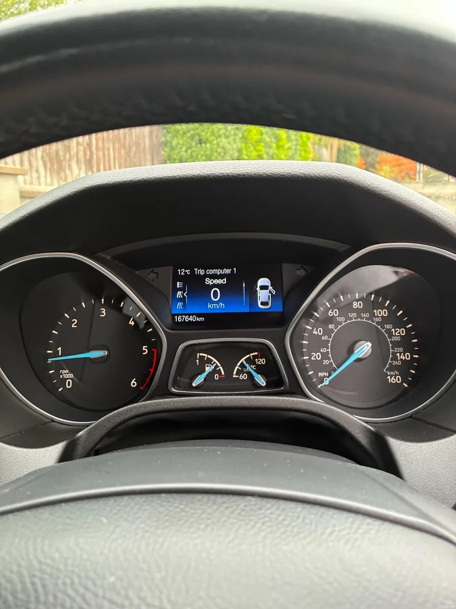 2015 Ford Focus Zetec 1.5 - Image 6